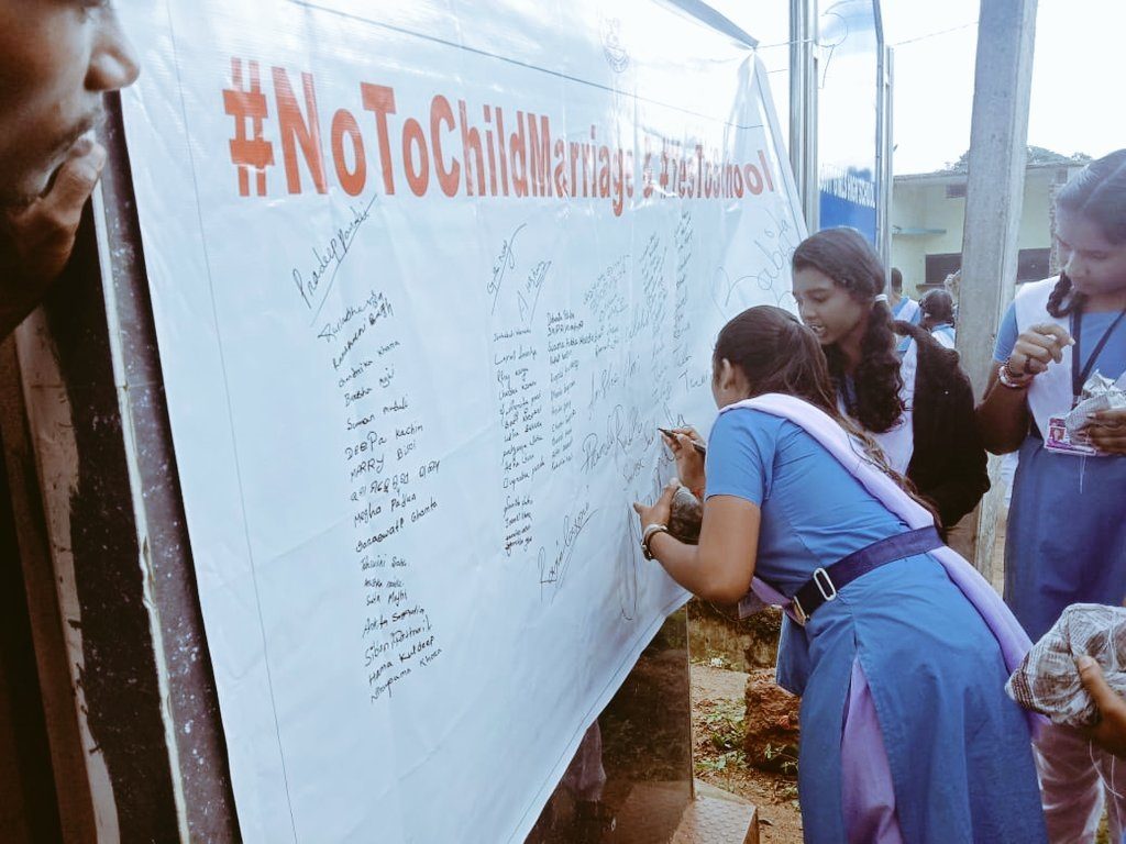 Children Supporting the No Child Marriage Campaign